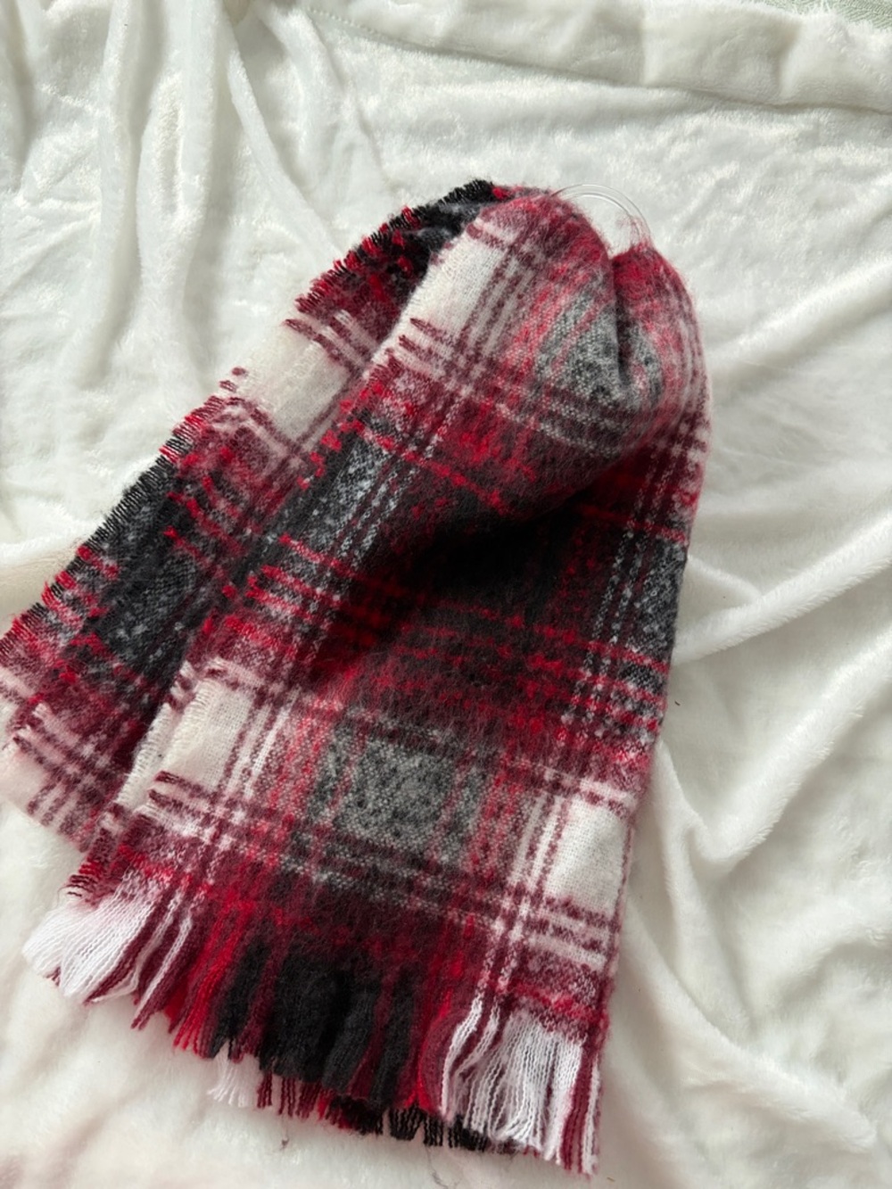 Steve Madden Red Black White Plaid Fringe Blanket Scarf